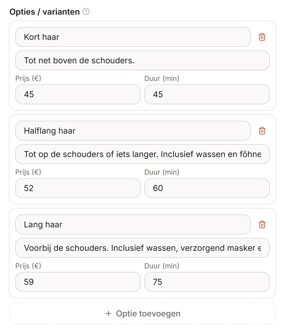 Het blok Opties / varianten in de behandelingseditor met twee opties, elk met naam, prijs en duur