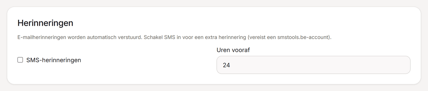 Het onderdeel Herinneringen in de Boekr-instellingen met het veld Uren vooraf en de optie SMS-herinneringen